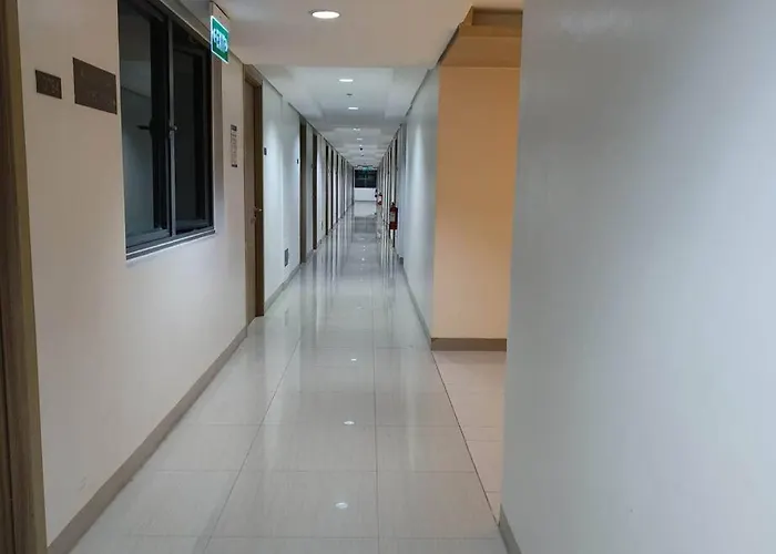 Dynastel Shore 635 Moa Pasay Staycation *